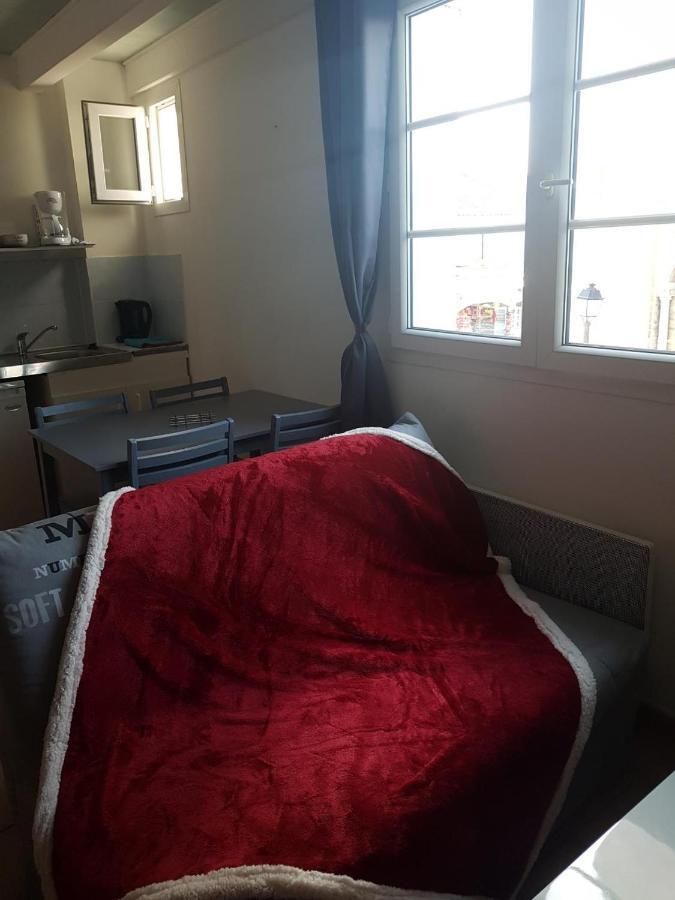L'Appartement De L'Eglise Сен Мари де ла Мер Екстериор снимка